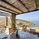 Vila Breathtaking Seafront In Kea Korissia (Kea)