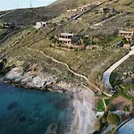 Vila Breathtaking Seafront In Kea *