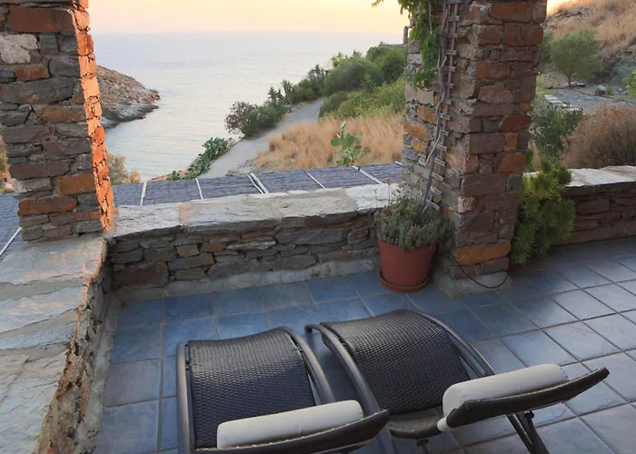 Breathtaking Seafront In Kea Villa *