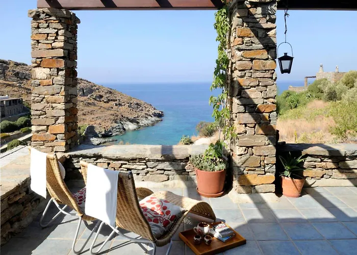 Breathtaking Seafront In Kea Villa *