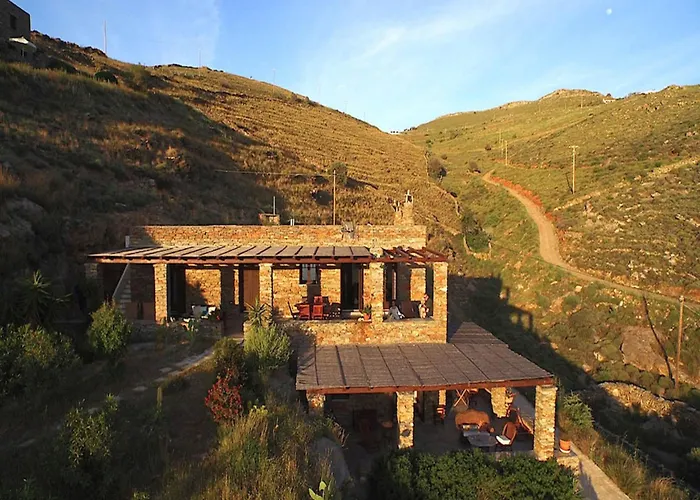 Breathtaking Seafront In Kea *